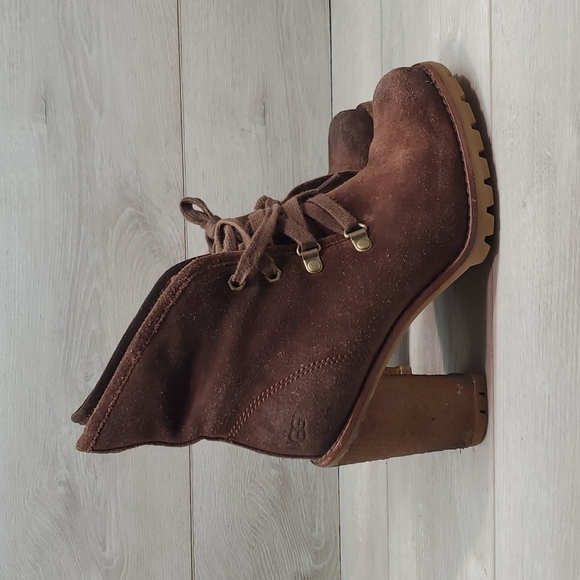 Ugg Australia Women Calynda Ankle Leather Heels Lace Up Boots shoes sz 6 - Picture 2 of 15